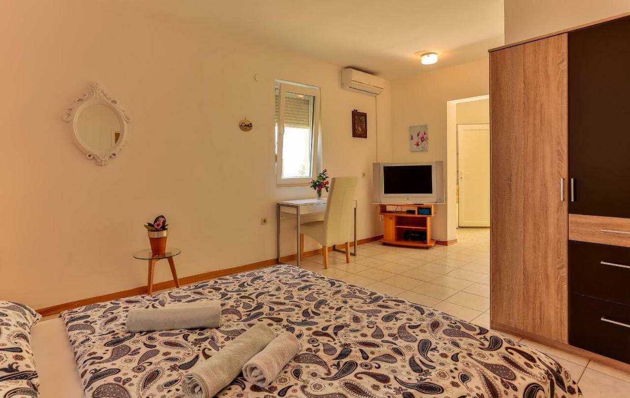 Apartments Dora Victoria Dream 梅杜林 外观 照片