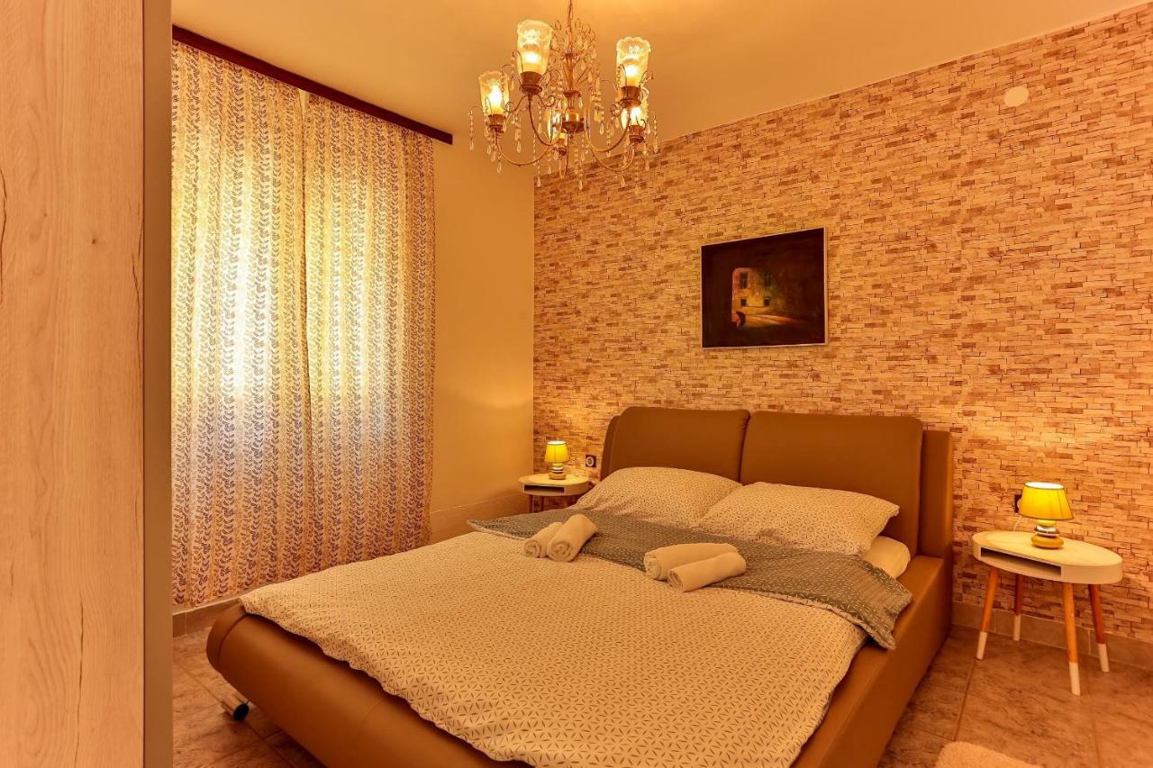 Apartments Dora Victoria Dream 梅杜林 外观 照片